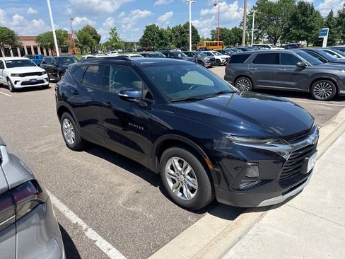 Used 2020 Chevrolet Blazer LT w/ Sound & Technology Package AWD/4WD image 3