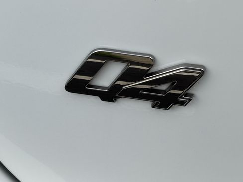 Used 2024 Maserati Ghibli Modena Ultima Q4 AWD/4WD image 17
