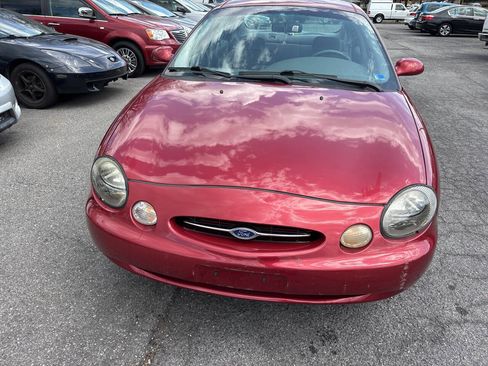 Used 1998 Ford Taurus SE image 3