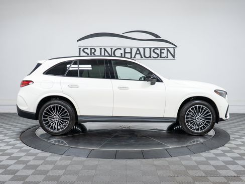 Used 2023 Mercedes-Benz GLC 300 4MATIC image 4