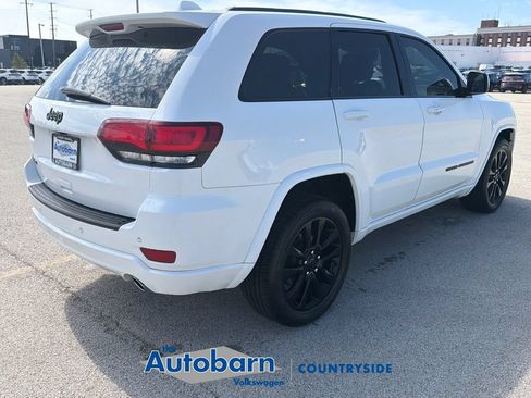 Used 2020 Jeep Grand Cherokee Altitude AWD/4WD image 6