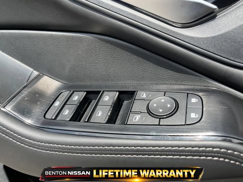 Used 2026 Nissan Rogue Dark Armor FWD image 13