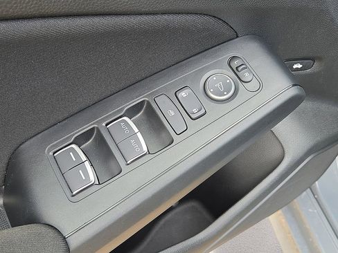 Used 2025 Honda Civic Sport image 21
