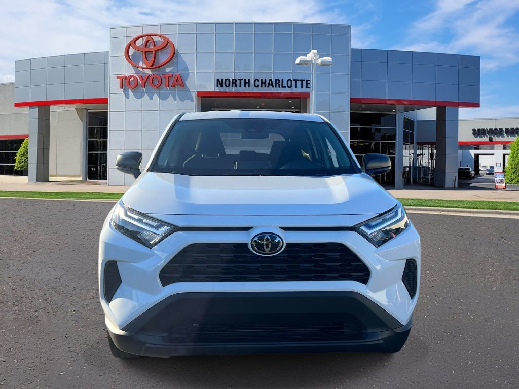 Used 2024 Toyota RAV4 LE FWD image 3