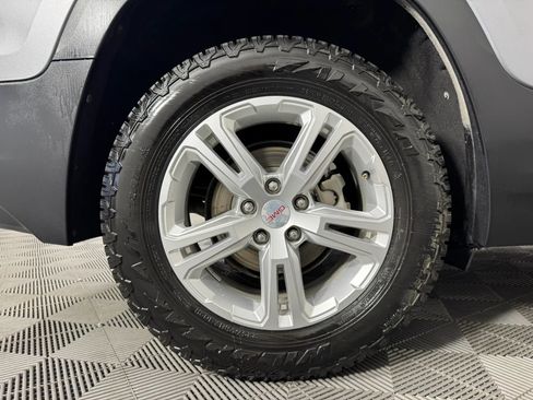 Used 2020 GMC Terrain SLE w/ Driver Convenience Package FWD image 43