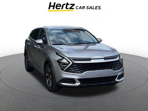 Used 2025 Kia Sportage LX image 1