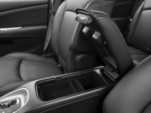 Used 2016 Dodge Journey R/T w/ Driver Convenience Group image 17