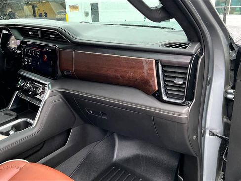 Used 2024 GMC Sierra 2500 Denali Ultimate w/ Max Trailering Package image 19