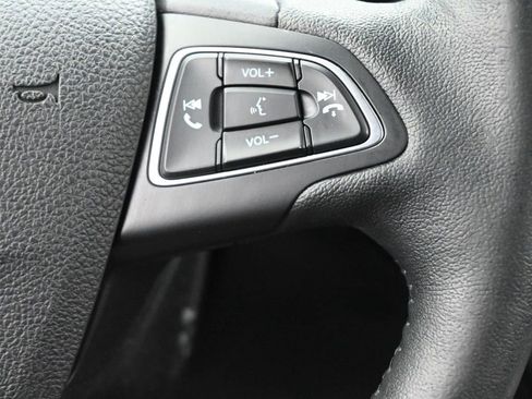 Used 2017 Ford Escape Titanium image 7