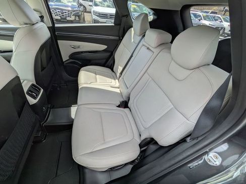 Used 2023 Hyundai Tucson Limited w/ Cargo Package image 19