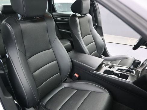 Used 2022 Honda Accord Sport image 15