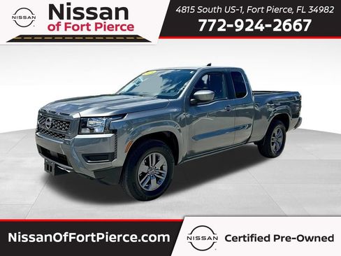 Certified 2025 Nissan Frontier SV RWD image 1