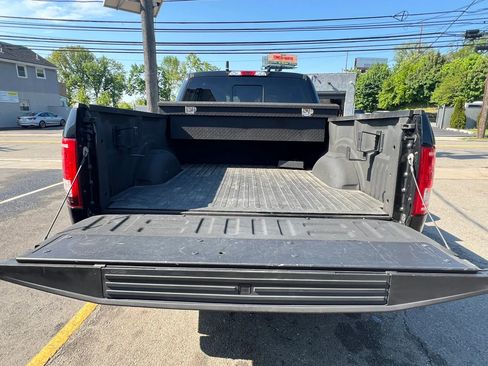 Used 2016 Ford F150 XLT w/ Equipment Group 302A Luxury AWD/4WD image 9