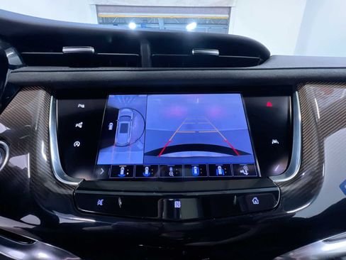 Used 2020 Cadillac XT6 Premium Luxury w/ Platinum Package AWD/4WD image 29