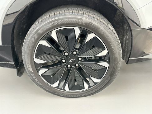 Used 2024 Chevrolet Blazer EV RS AWD/4WD image 11