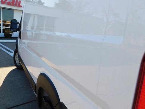 Used 2024 RAM ProMaster 3500 w/ Convenience Group image 9