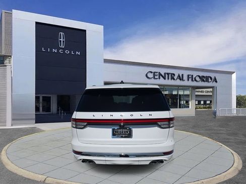 Used 2025 Lincoln Aviator Black Label image 5