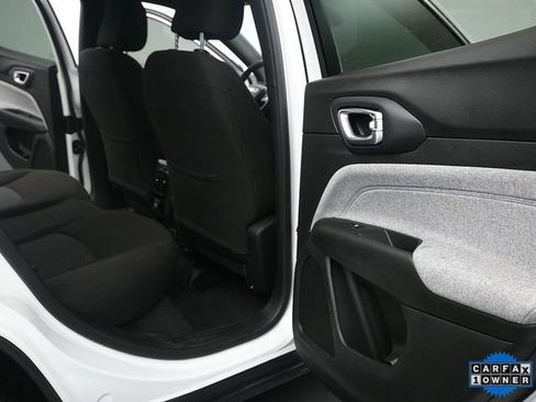 Used 2025 Jeep Compass Sport AWD/4WD image 15