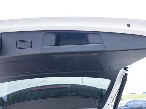 New 2026 Volkswagen Atlas SE image 37