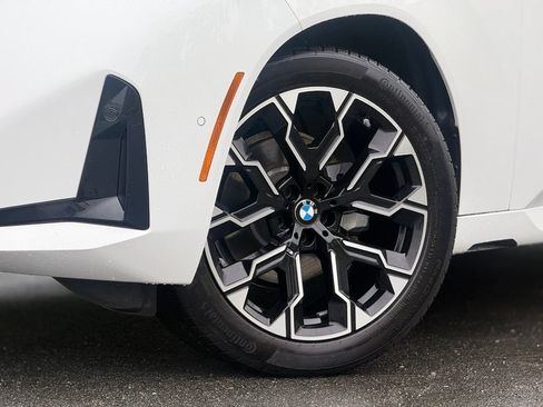 Certified 2026 BMW X3 xDrive30i w/ M Sport Package AWD/4WD image 2