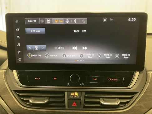 Used 2023 Nissan Altima 2.5 SL AWD/4WD image 28
