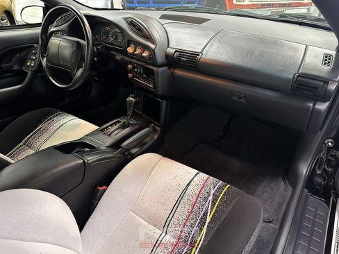 Used 1993 Chevrolet Camaro Z28 RWD image 35