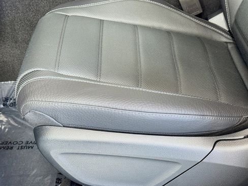 New 2025 Mercedes-Benz GLE 580 4MATIC image 17