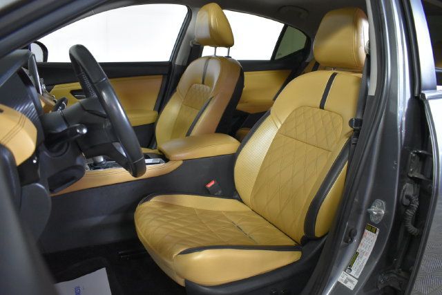 Used 2023 Nissan Sentra SV w/ SV Premium Package FWD image 9