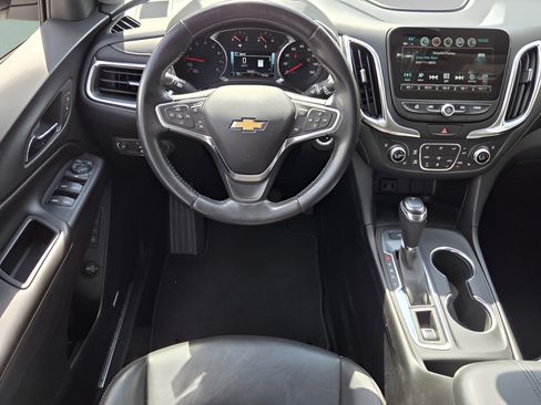 Used 2018 Chevrolet Equinox Premier FWD image 11