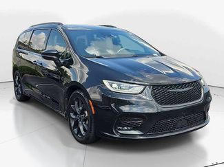 Used 2022 Chrysler Pacifica Touring-L w/ S Appearance Package FWD 360° Tour