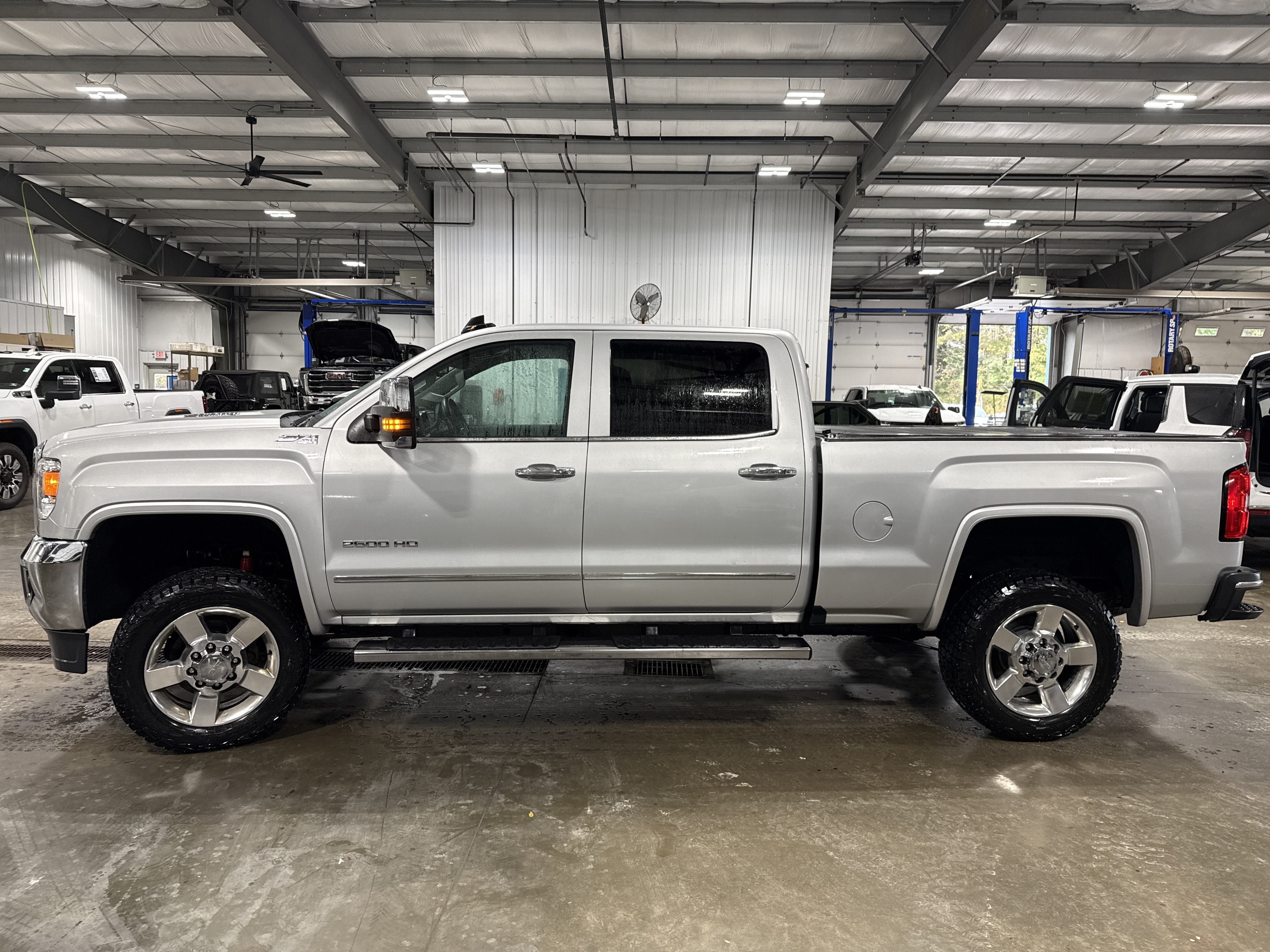 Used 2016 GMC Sierra 2500 SLT w/ Snow Plow Prep Package AWD/4WD image 5