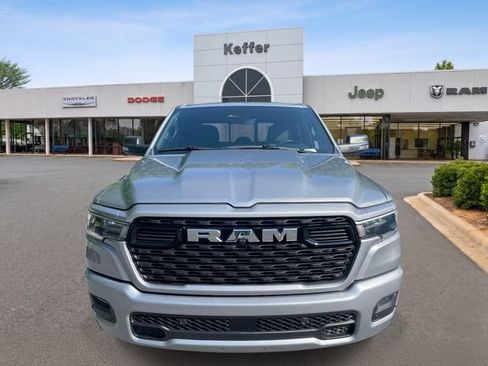 Used 2025 RAM 1500 Big Horn AWD/4WD image 3