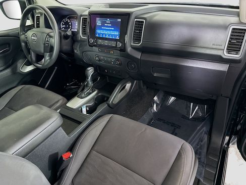 Used 2023 Nissan Frontier SV w/ Technology Package RWD image 30