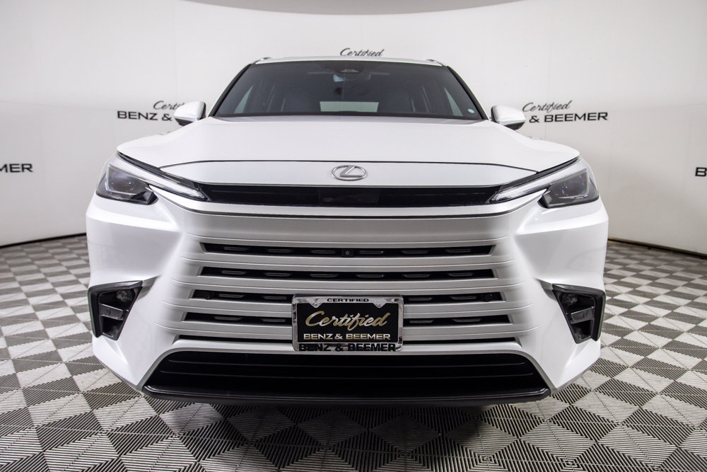 Used 2025 Lexus TX 350 FWD w/ Technology Package image 4