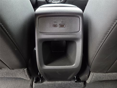 Used 2026 Chevrolet Trax RS w/ Sunroof Package FWD image 20