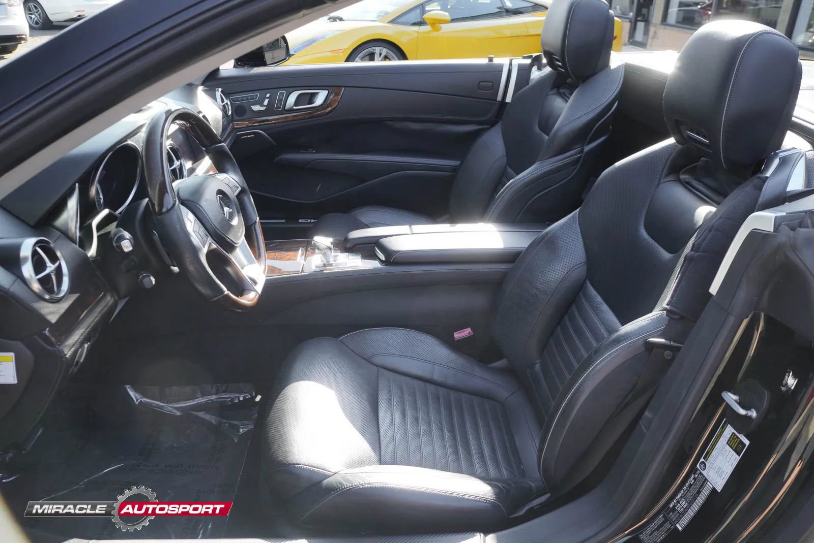 Used 2014 Mercedes-Benz SL 550 image 17