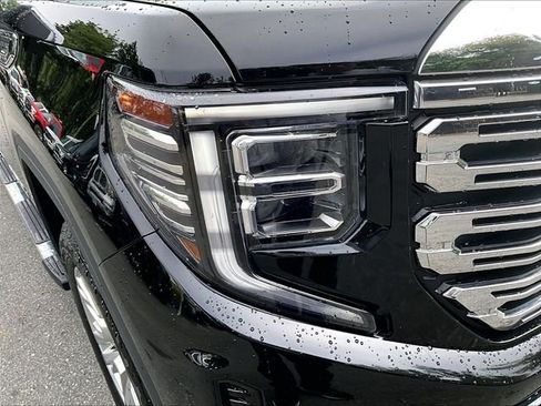 Used 2024 GMC Sierra 1500 Denali AWD/4WD image 32