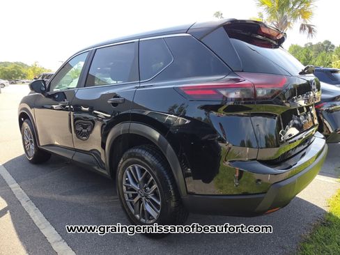 Used 2024 Nissan Rogue S AWD/4WD image 6