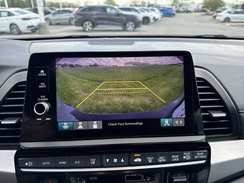 Used 2025 Honda Odyssey Sport-L image 15
