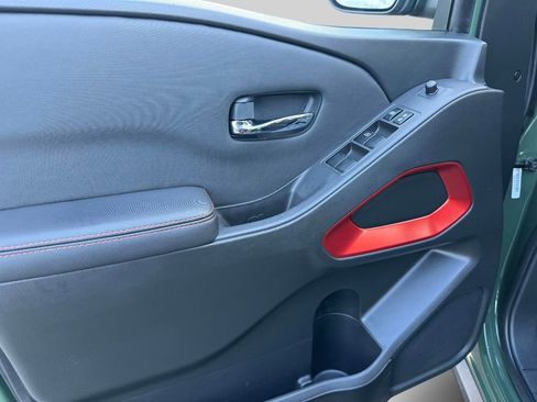 Used 2024 Nissan Frontier PRO-4X w/ Off-Road Protection Package image 15