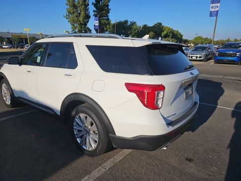 Used 2023 Ford Explorer Limited w/ Limited Technology Package RWD image 5
