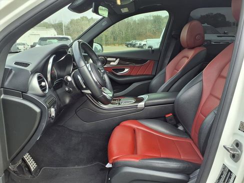 Used 2022 Mercedes-Benz GLC 300 image 17