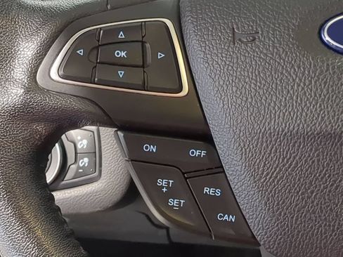 Used 2017 Ford Escape Titanium w/ Equipment Group 301A AWD/4WD image 24