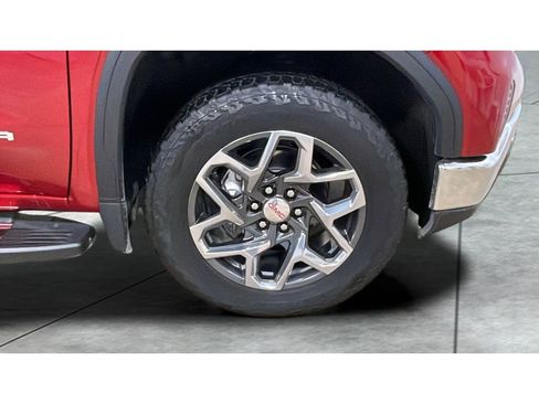 Certified 2023 GMC Sierra 1500 SLT w/ SLT Premium Plus Package image 17