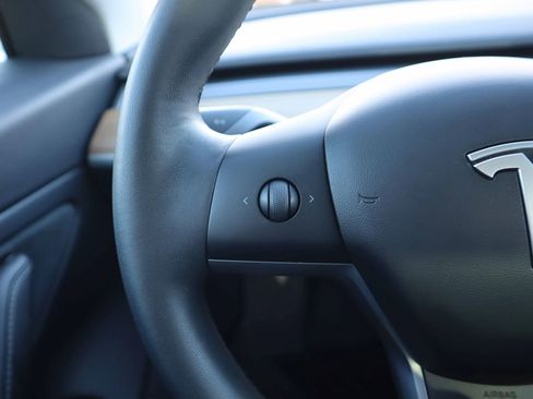 Used 2019 Tesla Model 3 Long Range image 15