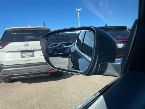 Used 2022 Nissan Rogue Sport S AWD/4WD image 37