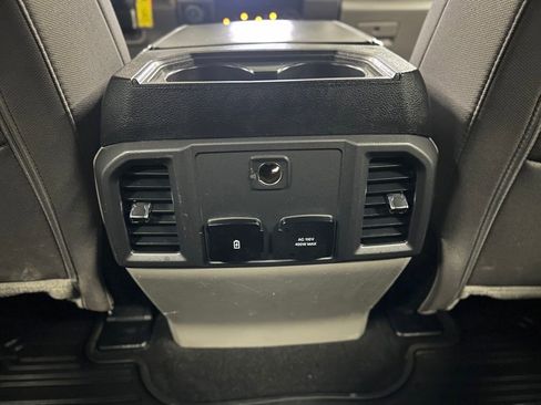 Used 2020 Ford F150 XLT w/ Equipment Group 302A Luxury AWD/4WD image 19