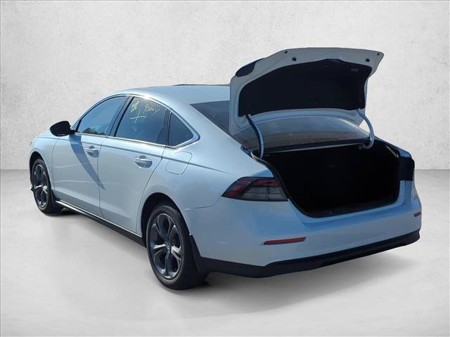 Used 2023 Honda Accord EX image 10