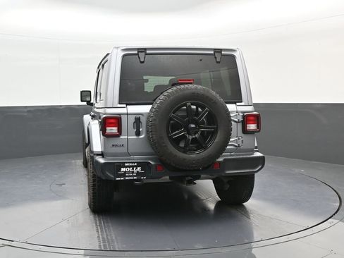 Used 2021 Jeep Wrangler Unlimited Sahara w/ Uconnect 4C Nav & Sound Group AWD/4WD image 6