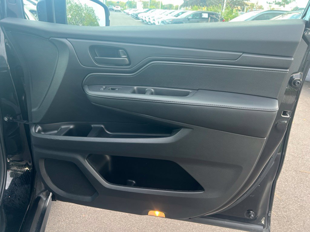Used 2025 Honda Odyssey EX-L image 11